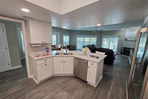 Touwnhouse à louer à Saint Pete Beach, Floride: 3 chambres, 219.81 m2 № 1917558 - photo 10