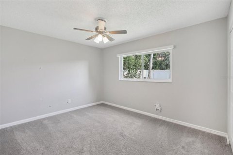 House in Tampa, Florida 4 bedrooms, 170.85 sq.m. № 1853127 - photo 19