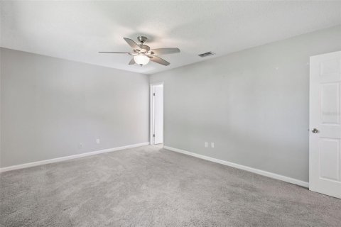 House in Tampa, Florida 4 bedrooms, 170.85 sq.m. № 1853127 - photo 26