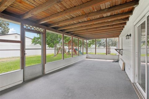 House in Tampa, Florida 4 bedrooms, 170.85 sq.m. № 1853127 - photo 7