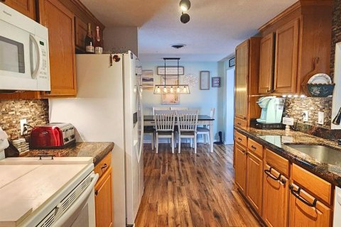 House in Venice, Florida 2 bedrooms, 211.35 sq.m. № 1410266 - photo 8
