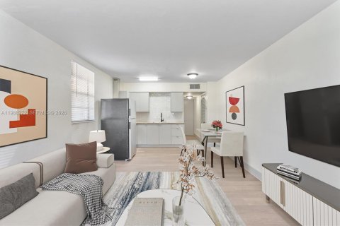 Appartement à Hollywood, Floride 1 chambre, 60.39 m2 № 2050383
