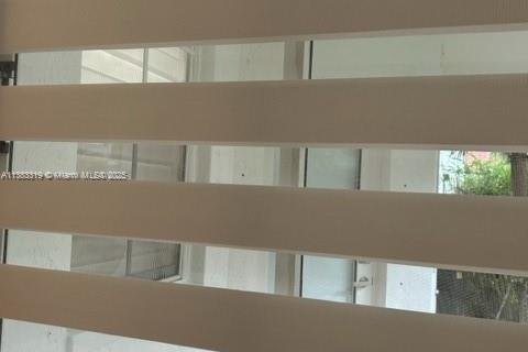 Condo in Aventura, Florida, 2 bedrooms  № 2022341 - photo 21