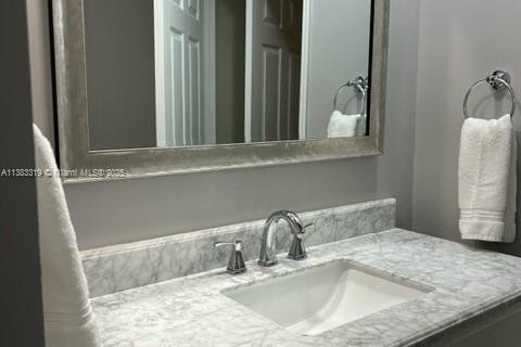 Condo in Aventura, Florida, 2 bedrooms  № 2022341 - photo 17
