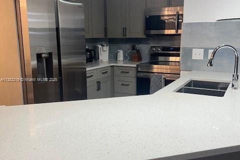 Condo in Aventura, Florida, 2 bedrooms  № 2022341 - photo 2