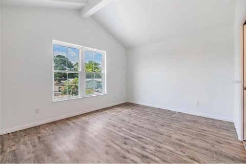 Снять в аренду квартиру в Клируотер, Флорида 5 комнат, 133.41м2, № 2230062 - фото 9