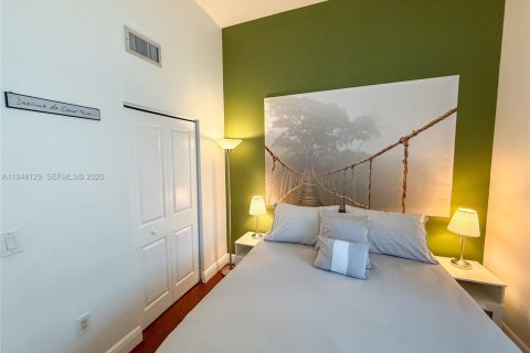 Купить кондоминиум в Майами, Флорида 2 спальни, 116.59м2, № 2004175 - фото 16