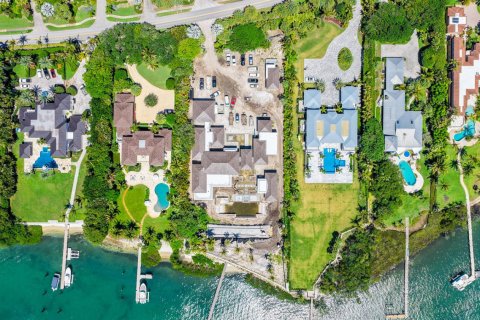 Casa en venta en Jupiter Island, Florida, 5 dormitorios, 794.41 m2 № 2175954 - foto 2