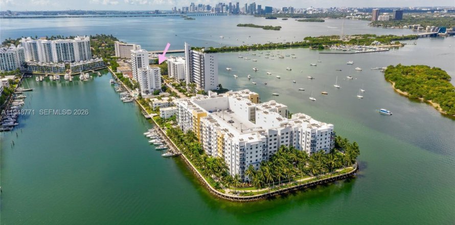 Кондоминиум с 1 спальней в Норт-Бей-Виллидж, Флорида № 2005418