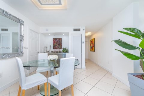 Снять в аренду кондоминиум в Норт-Бей-Виллидж, Флорида 1 спальня, 92.9м2, № 2005418 - фото 10