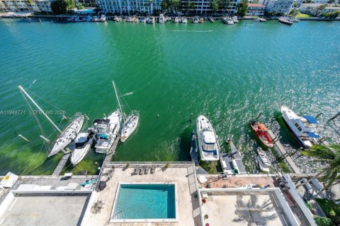 Снять в аренду кондоминиум в Норт-Бей-Виллидж, Флорида 1 спальня, 92.9м2, № 2005418 - фото 23