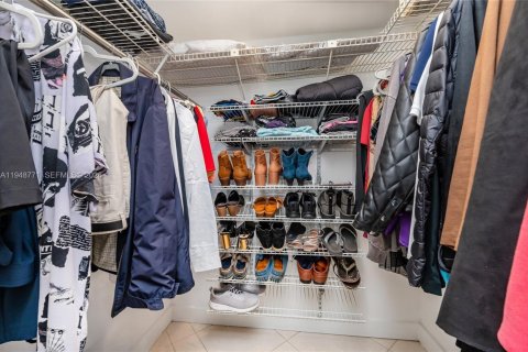 Снять в аренду кондоминиум в Норт-Бей-Виллидж, Флорида 1 спальня, 92.9м2, № 2005418 - фото 21