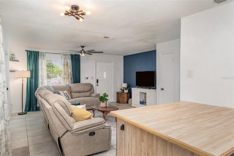 Casa en venta en Haines City, Florida, 4 dormitorios, 152.64 m2 № 1844303 - foto 6