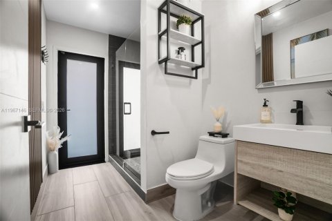 House in Pembroke Pines, Florida 4 bedrooms, 241.08 sq.m. № 2038356 - photo 26