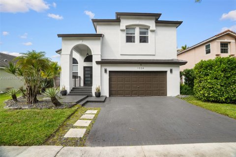 House in Pembroke Pines, Florida 4 bedrooms, 241.08 sq.m. № 2038356 - photo 5