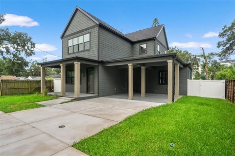 House in Tampa, Florida 4 bedrooms, 232.91 sq.m. № 2259376 - photo 3