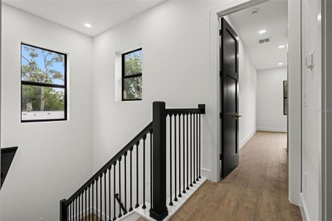 House in Tampa, Florida 4 bedrooms, 232.91 sq.m. № 2259376 - photo 30