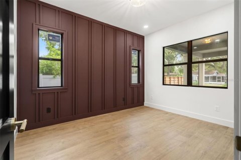 House in Tampa, Florida 4 bedrooms, 232.91 sq.m. № 2259376 - photo 23