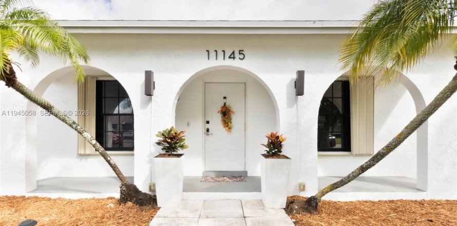 Villa ou maison à Sunrise, Floride 3 chambres № 2152844