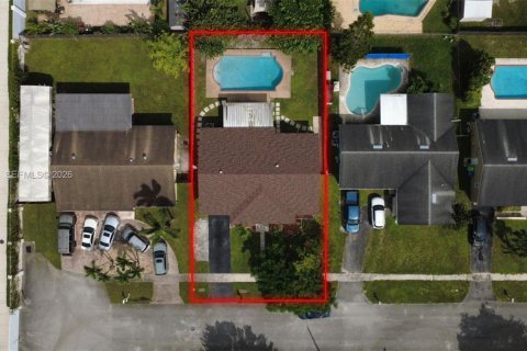 Villa ou maison à louer à Sunrise, Floride: 3 chambres № 2152844 - photo 19