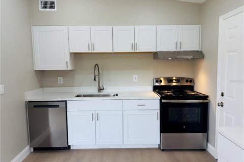 Casa en alquiler en Saint Petersburg, Florida, 2 dormitorios, 64.38 m2 № 1906196 - foto 6