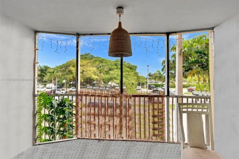 Condo in Miami, Florida, 1 bedroom  № 1699551 - photo 20