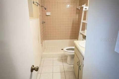 House in Gainesville, Florida 4 bedrooms, 175.77 sq.m. № 2233015 - photo 11