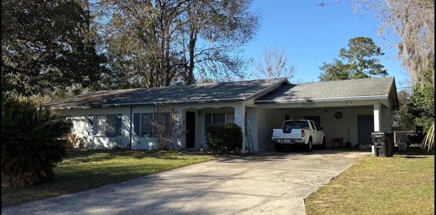 House in Gainesville, Florida 4 bedrooms, 175.77 sq.m. № 2233015
