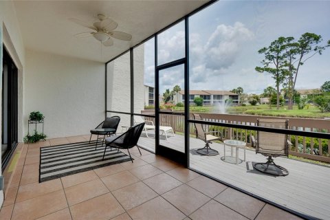 Condominio en venta en Venice, Florida, 1 dormitorio, 74.32 m2 № 2151883 - foto 6