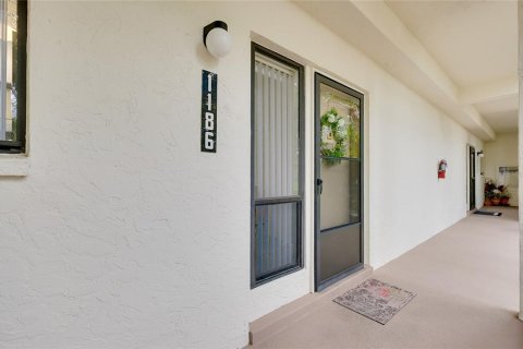 Condominio en venta en Venice, Florida, 1 dormitorio, 74.32 m2 № 2151883 - foto 2