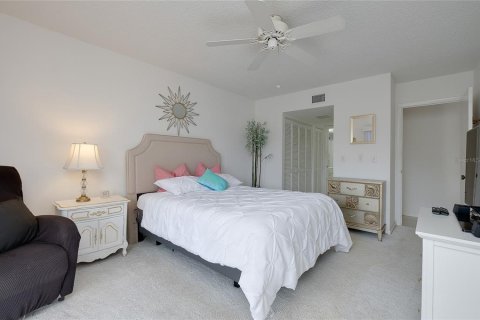 Condominio en venta en Venice, Florida, 1 dormitorio, 74.32 m2 № 2151883 - foto 17