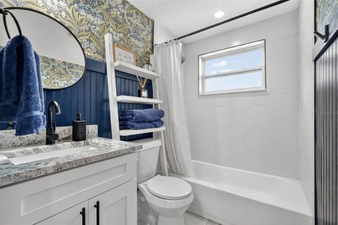 House in Clearwater, Florida 3 bedrooms, 201.41 sq.m. № 1914627 - photo 26