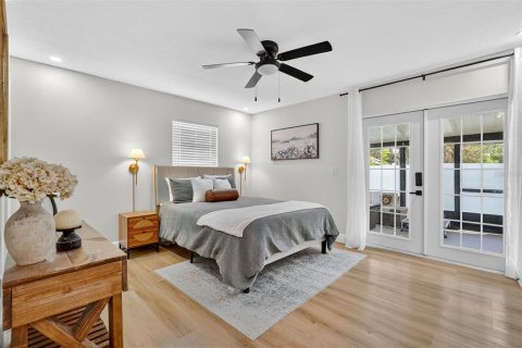 House in Clearwater, Florida 3 bedrooms, 201.41 sq.m. № 1914627 - photo 20