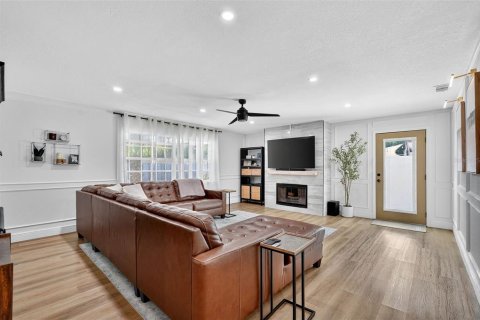 House in Clearwater, Florida 3 bedrooms, 201.41 sq.m. № 1914627 - photo 14