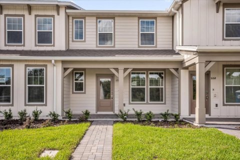 Adosado en alquiler en Orlando, Florida, 3 dormitorios, 144.28 m2 № 1903405 - foto 1