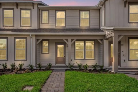 Adosado en alquiler en Orlando, Florida, 3 dormitorios, 144.28 m2 № 1903405 - foto 2
