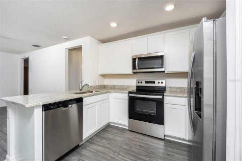 Casa en venta en Lake Alfred, Florida, 3 dormitorios, 104.98 m2 № 1902329 - foto 4