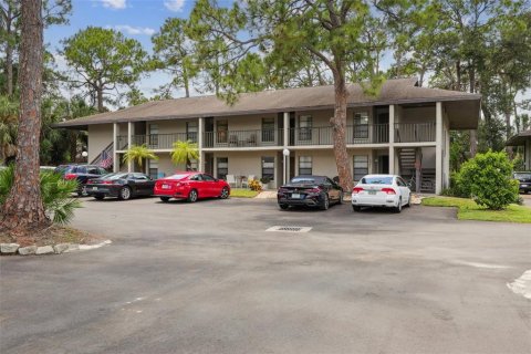 Condo in Sarasota, Florida, 1 bedroom  № 1879458 - photo 1