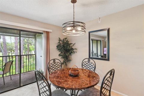 Condo in Sarasota, Florida, 1 bedroom  № 1879458 - photo 12