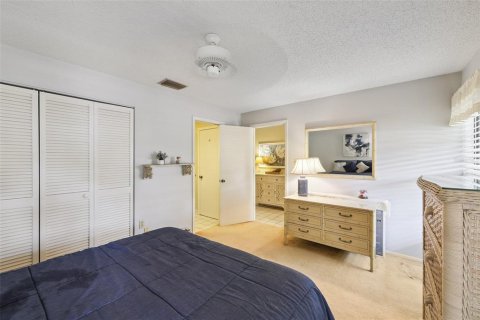 Condo in Sarasota, Florida, 1 bedroom  № 1879458 - photo 20