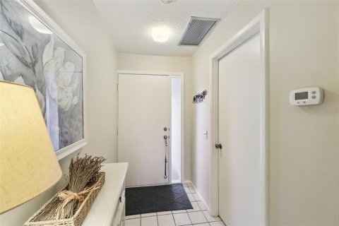 Condo in Sarasota, Florida, 1 bedroom  № 1879458 - photo 27