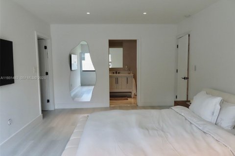 Villa ou maison à louer à Sunny Isles Beach, Floride: 3 chambres, 213.68 m2 № 1990118 - photo 8