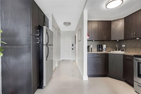 Appartement à louer à North Bay Village, Floride: 41.16 m2 № 1923835 - photo 7