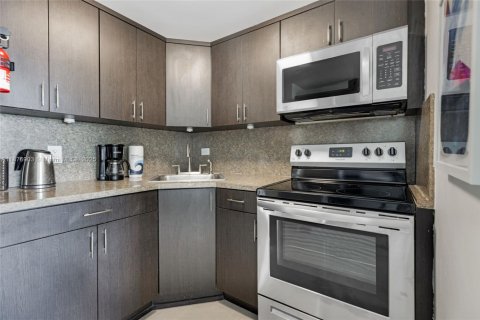 Appartement à louer à North Bay Village, Floride: 41.16 m2 № 1923835 - photo 6