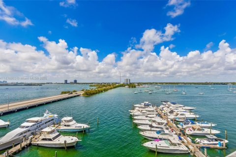 Appartement à louer à North Bay Village, Floride: 41.16 m2 № 1923835 - photo 2