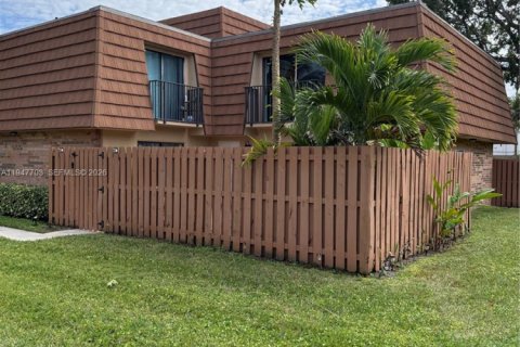 Таунхаус в Купер-Сити, Флорида 2 спальни, 117.43м2 № 2004463