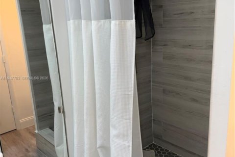 Снять в аренду таунхаус в Купер-Сити, Флорида 2 спальни, 117.43м2, № 2004463 - фото 13