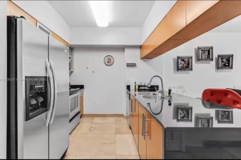 Copropriété à louer à Miami, Floride: 1 chambre, 76.64 m2 № 1710631 - photo 5
