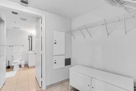 Copropriété à louer à Miami, Floride: 1 chambre, 76.64 m2 № 1710631 - photo 14