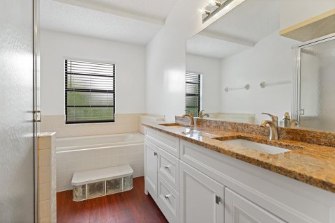 Casa en alquiler en Zephyrhills, Florida, 3 dormitorios, 138.05 m2 № 1886497 - foto 14